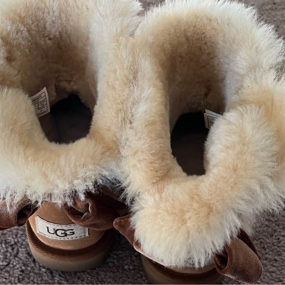 UGG Australia 1092972 chestnut  7 US Mini Bailey Bow II Winter Boots - Picture 13 of 13